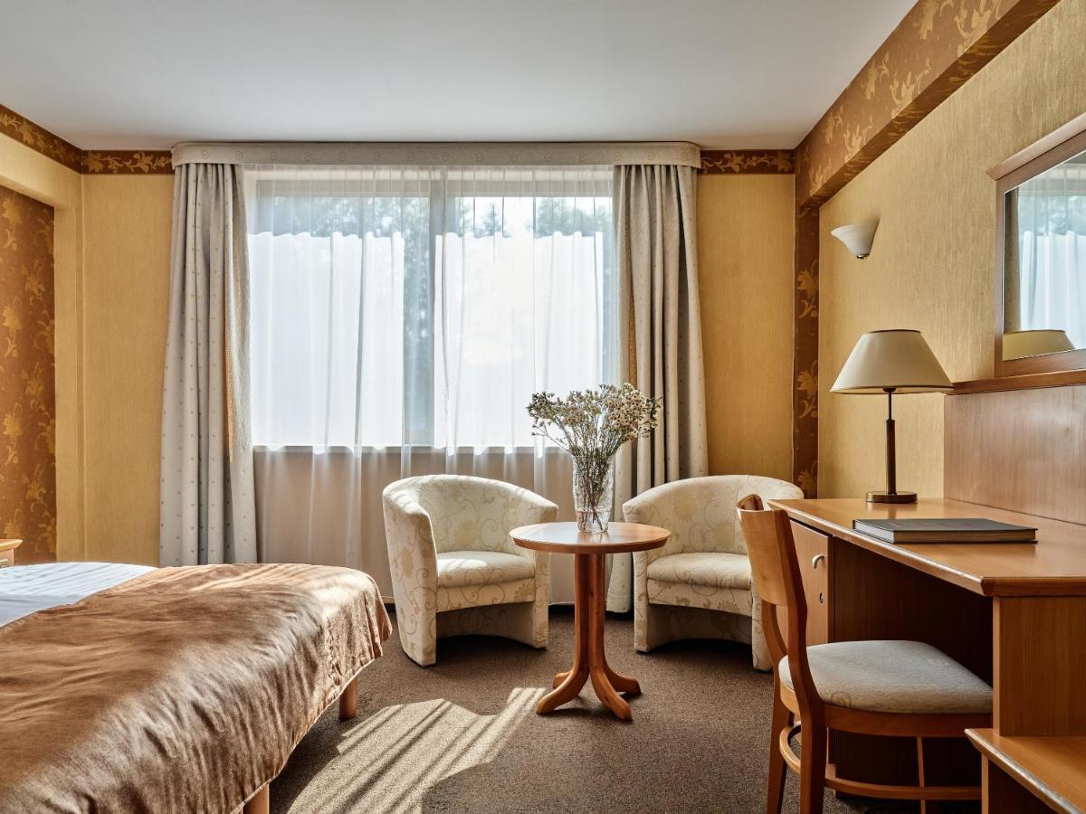 Hotel Great Polonia Krakow Airport - Ex Hotel Witek Modlniczka Kültér fotó